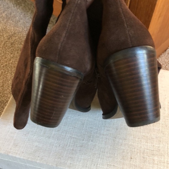 Kelsi Dagger tall genuine suede espresso brown boot wood heel inside zip 7.5 - Picture 4 of 10